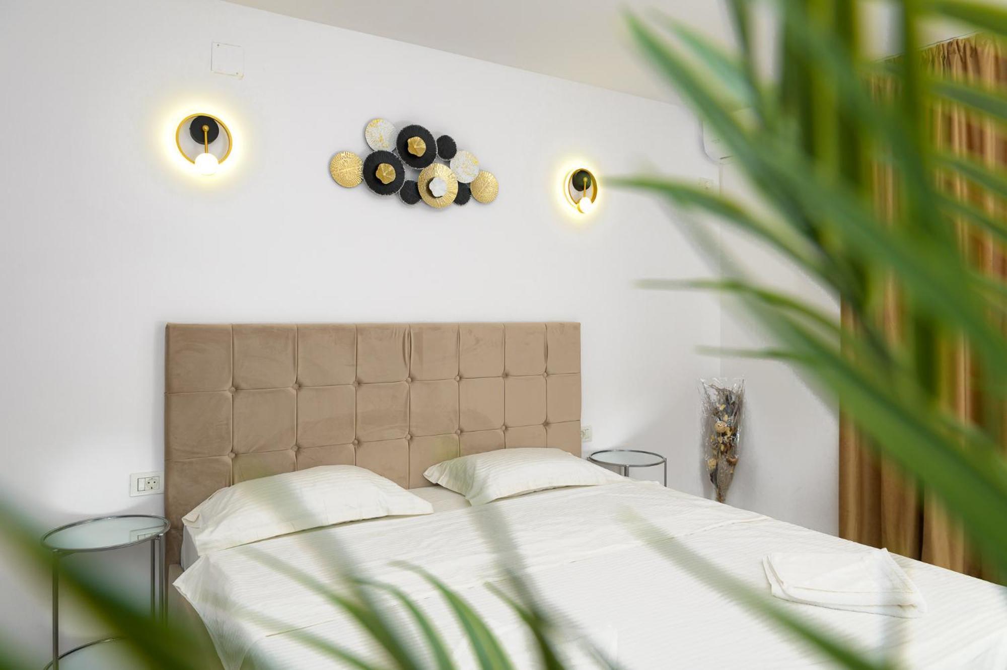 טימישוארה Hotel Francesca מראה חיצוני תמונה