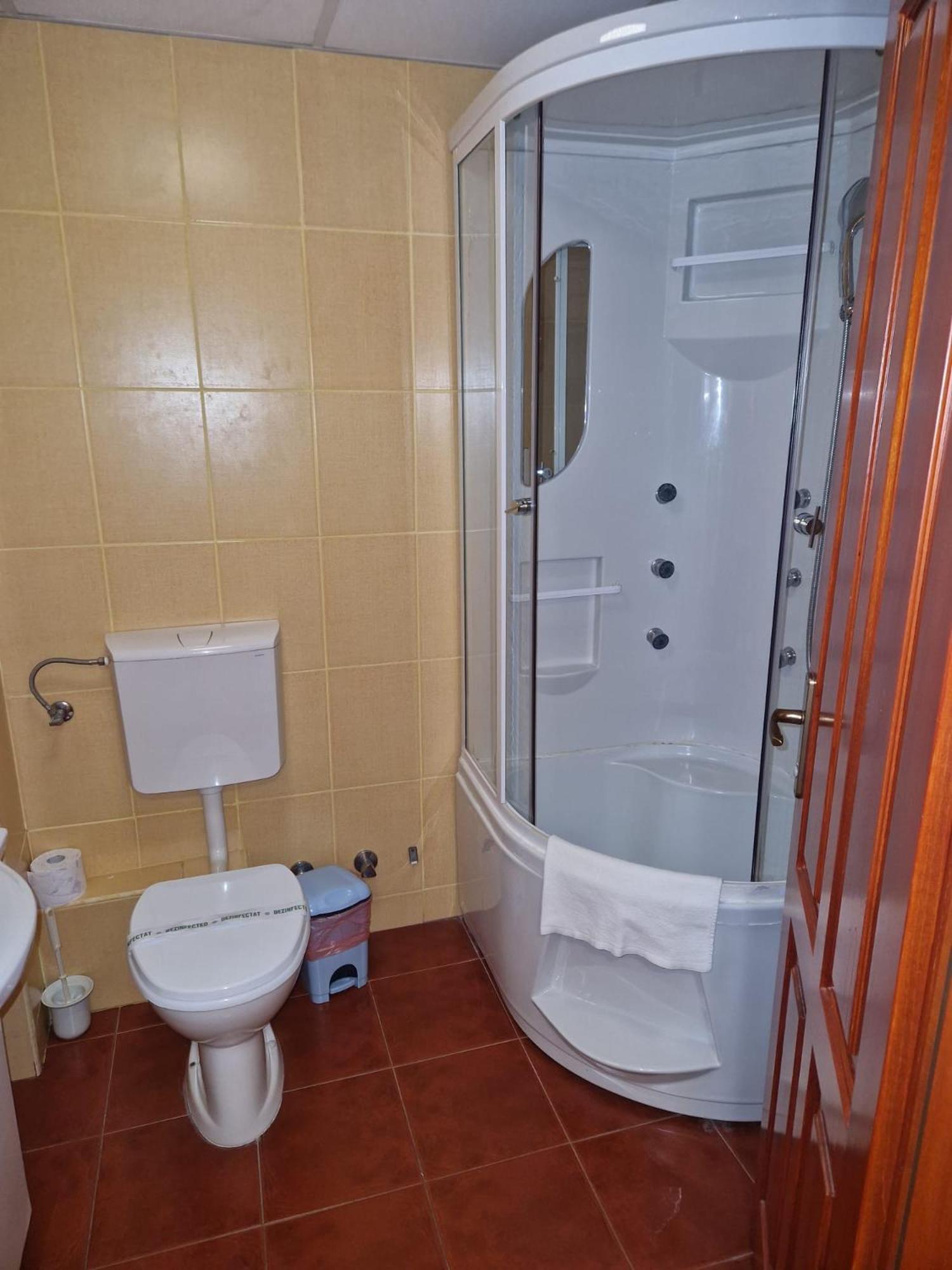 טימישוארה Hotel Francesca מראה חיצוני תמונה