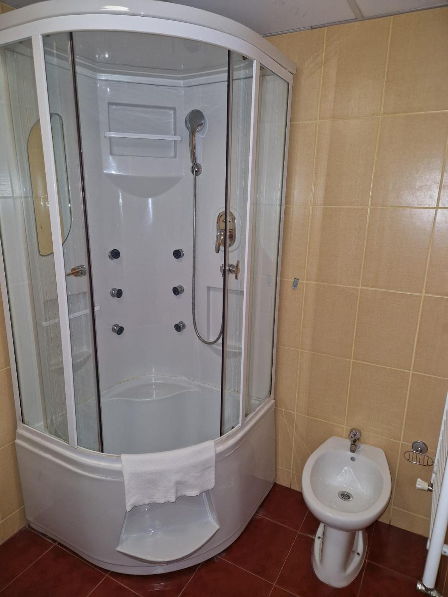 טימישוארה Hotel Francesca מראה חיצוני תמונה