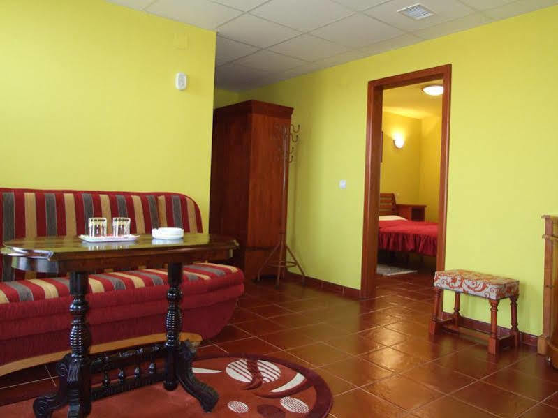 טימישוארה Hotel Francesca מראה חיצוני תמונה